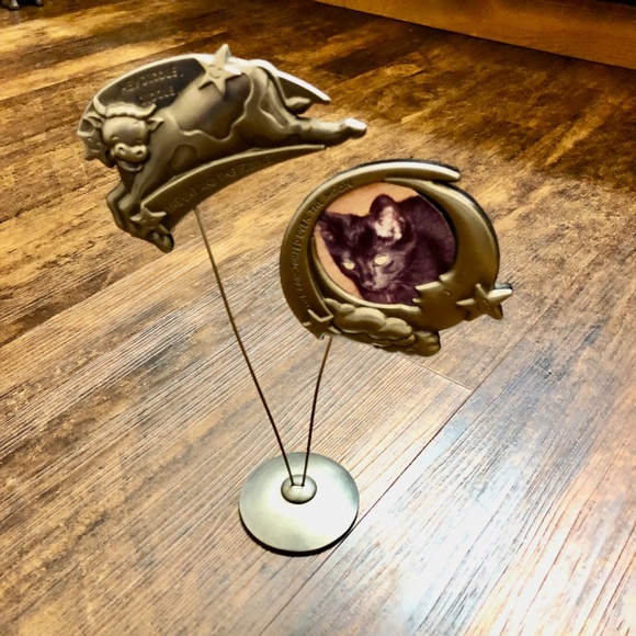 Pewter Hey Diddle Diddle Baby Picture Frame Cow Moon frame on wire pedestal CUTE - Picture 10 of 11